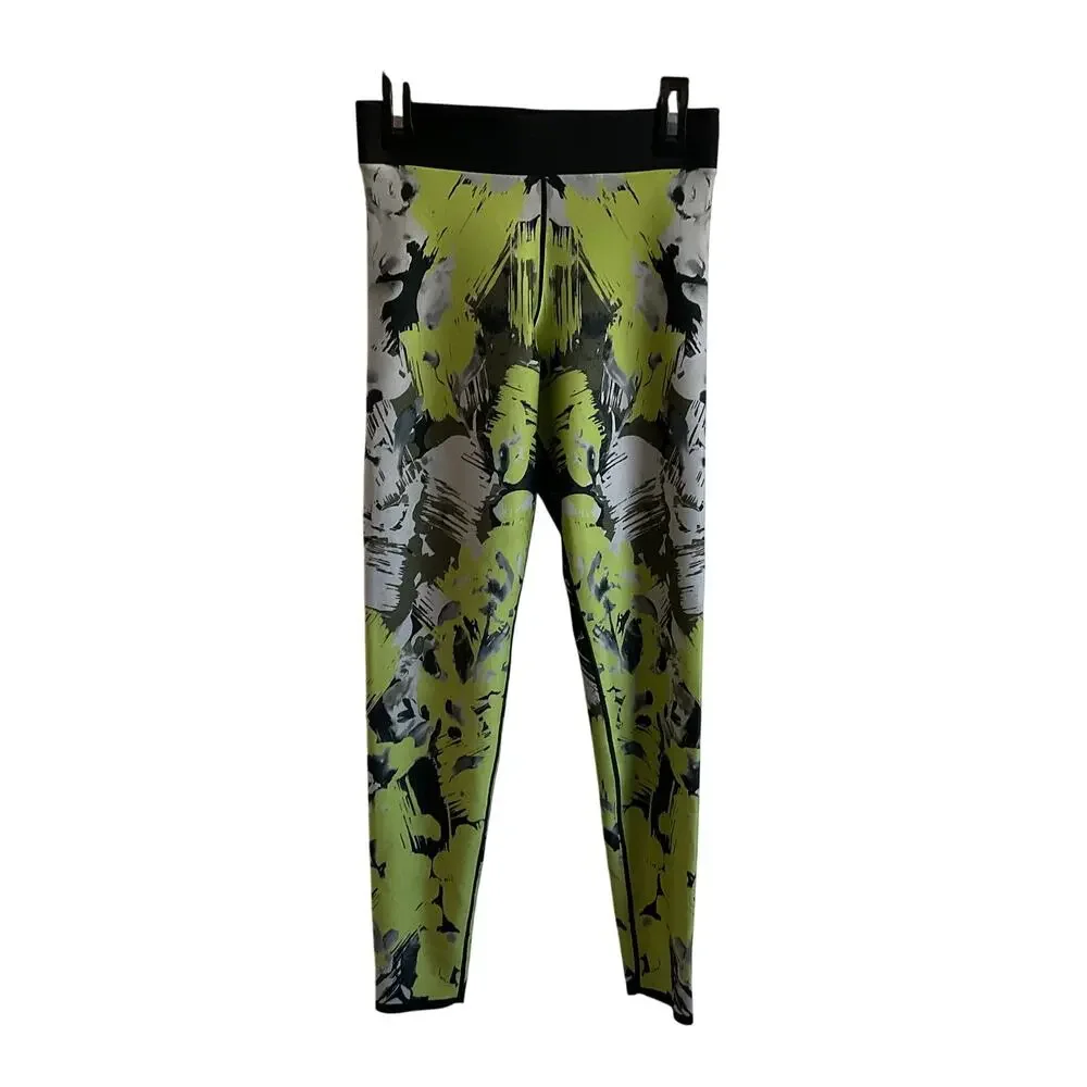 Cor by Ultracor Green/White/Black Printed‎ Leggings - Size Small